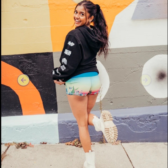 NWOT Shambhala 2023 Booty Shorts large - Picture 6 of 9